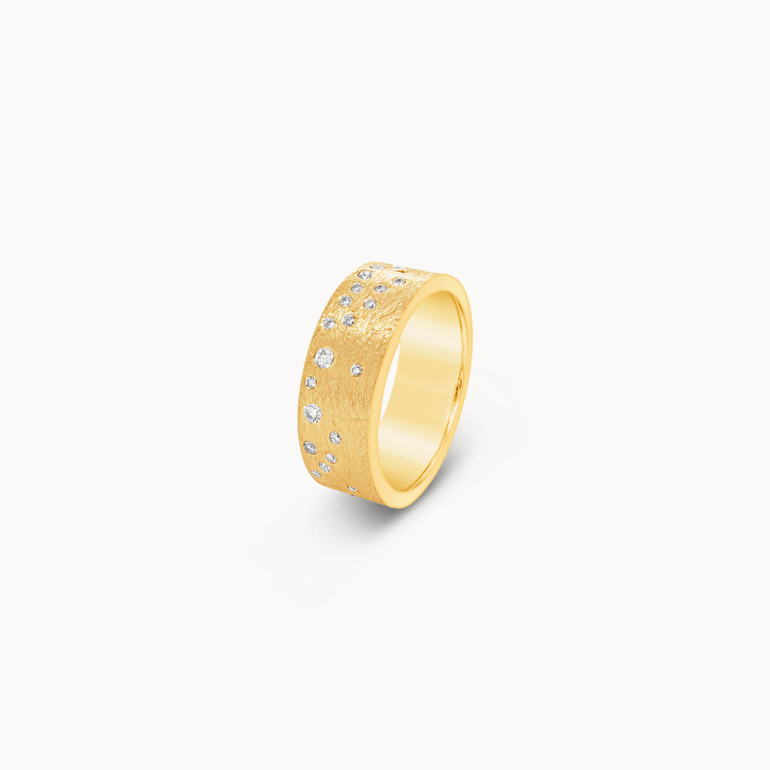 Scattered Diamond Band